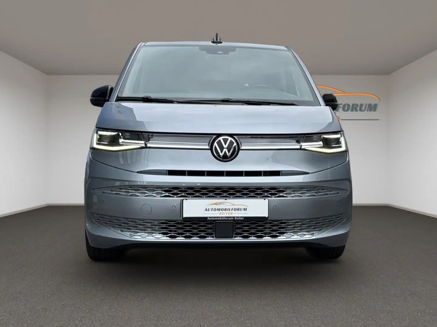 Volkswagen T7 Multivan Style lang AHK Stand 19 Zoll Argent - 2