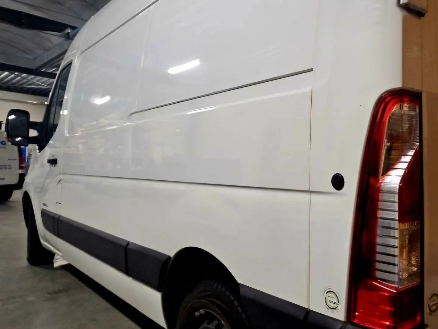 Renault Master 2.3 dCi  L2H2  (TVA DÉDUCTIBLE) - 2