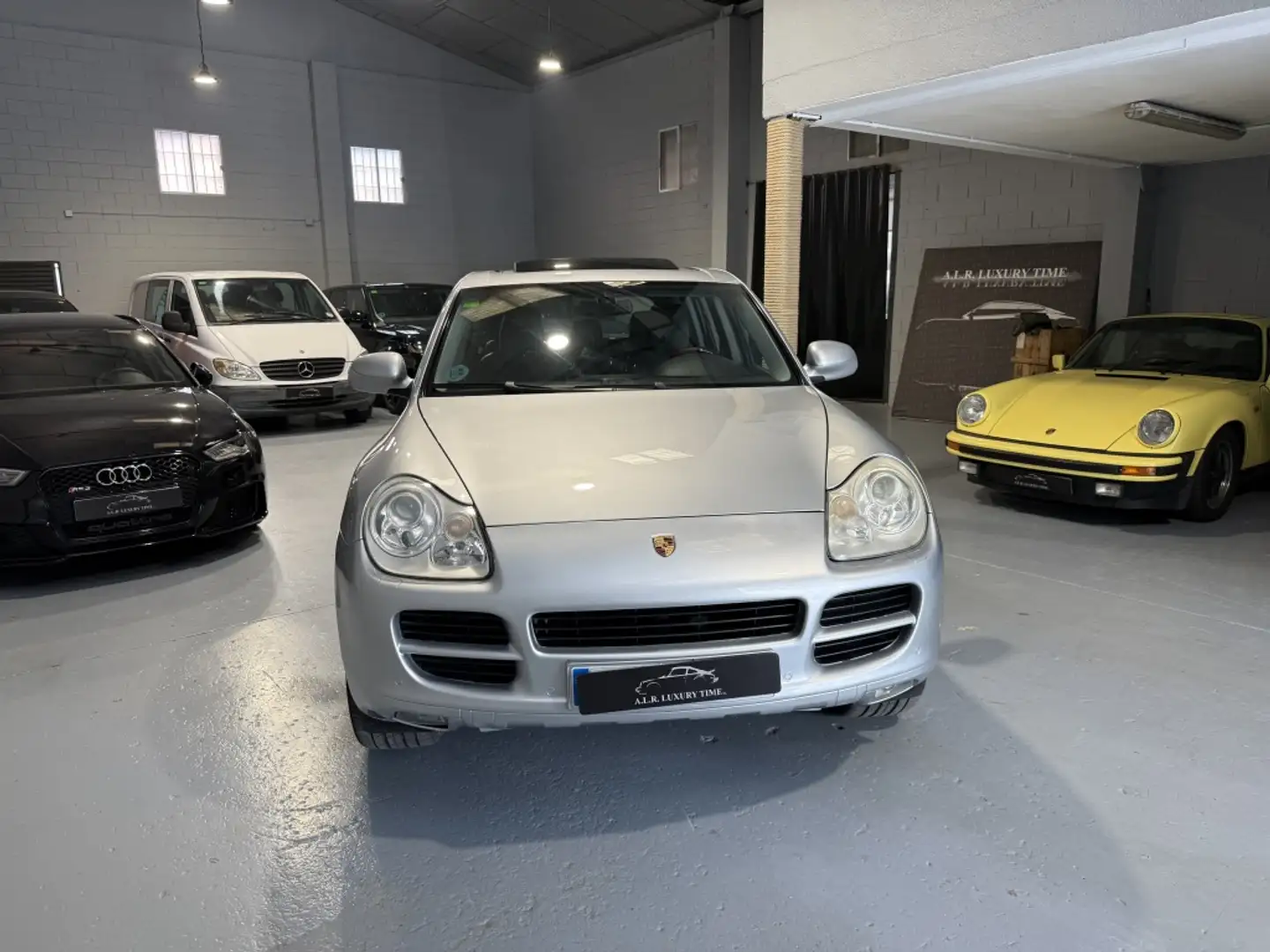 Porsche Cayenne 4.5 S Tiptronic Šedá - 1