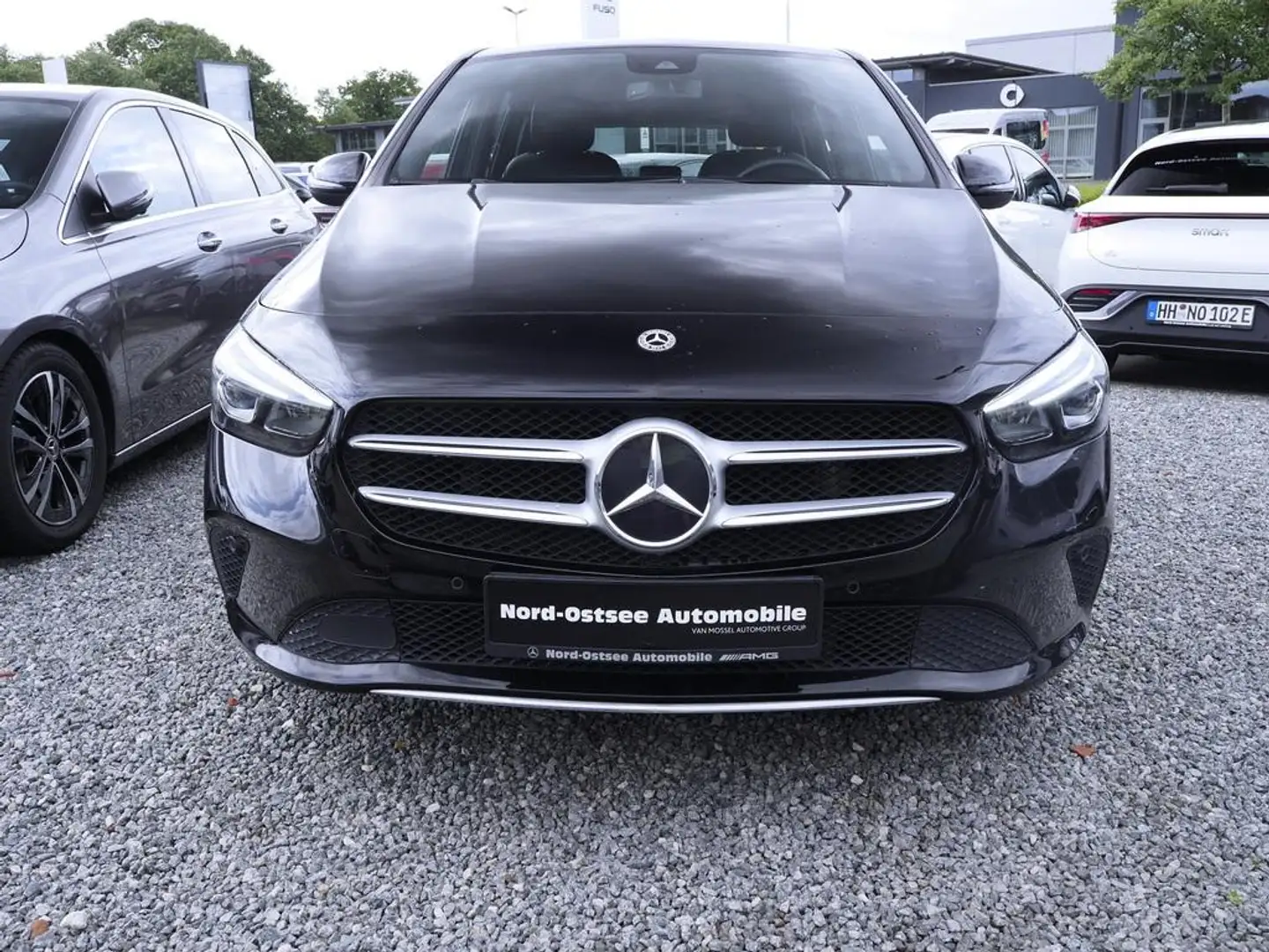Mercedes-Benz B 200 PROGRESSIVE NAVI KAMERA TOTWINKEL LED SHZ Noir - 2