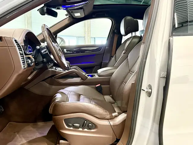 Porsche Cayenne Coupe E-Hybrid PHEV 17,9 kWh Aut. Ansicht 17