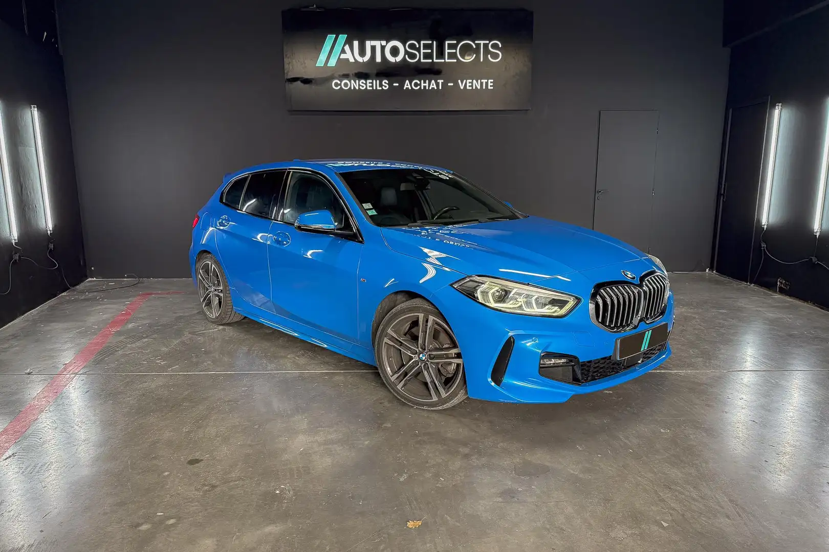 BMW 120 M SPORT - 120d - xDrive 4x4 - 190cv - BVA | APPLE  Blau - 1