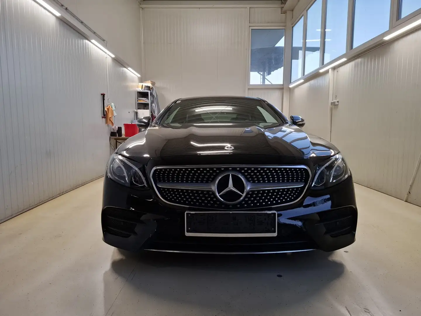 Mercedes-Benz E 220 d Aut. - 1