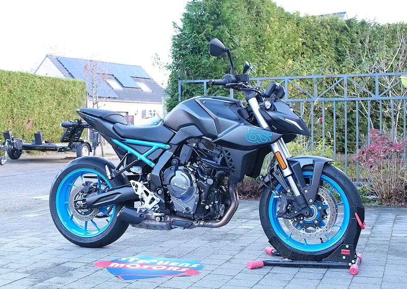Suzuki GSX 8S - foto 2