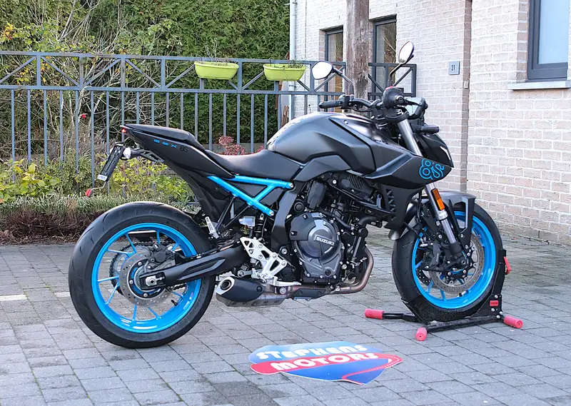 Suzuki GSX 8S - foto 4