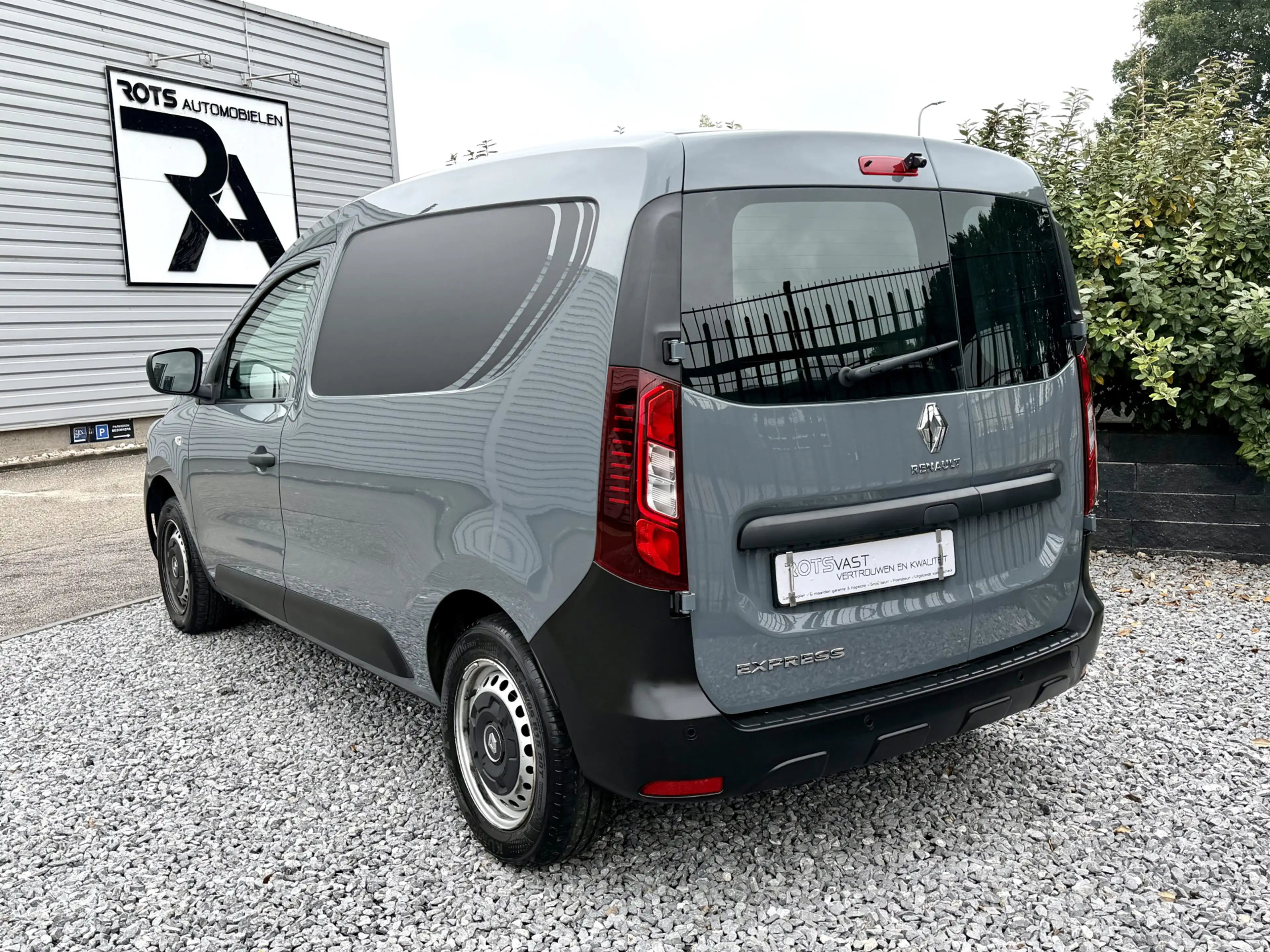 Renault Express 1.3 TCe Camera|Carplay|Leer|PDC|Cruis Grijs! — photo 7