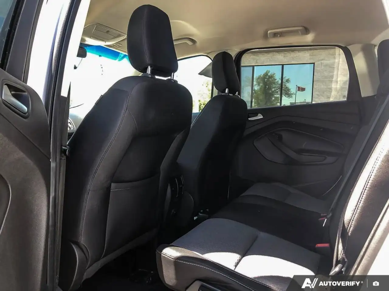 Ford Escape снимка Ford Escape