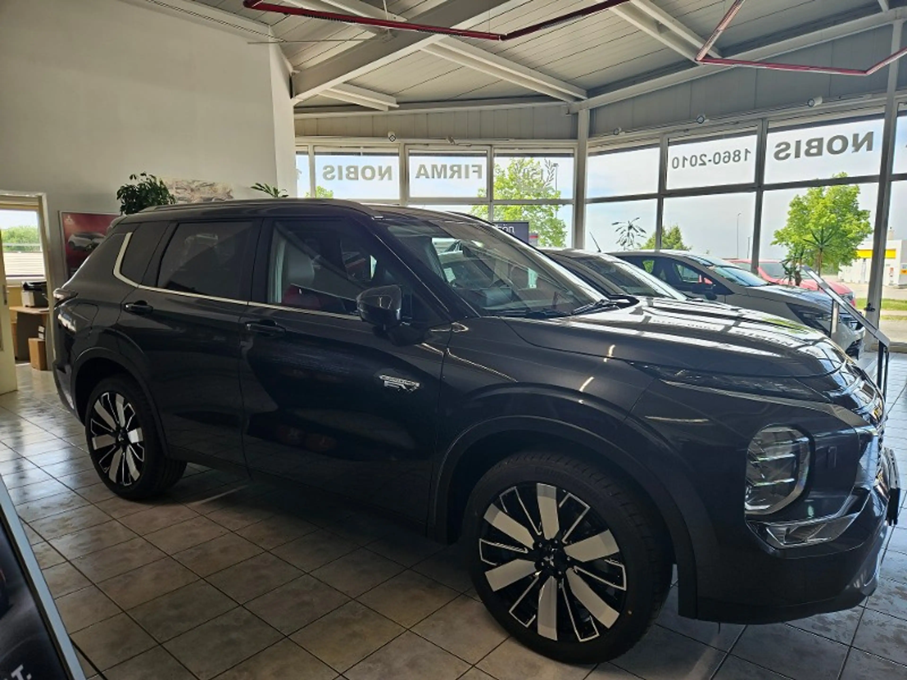 Mitsubishi Outlander 2.4L PHEV Select — photo 5