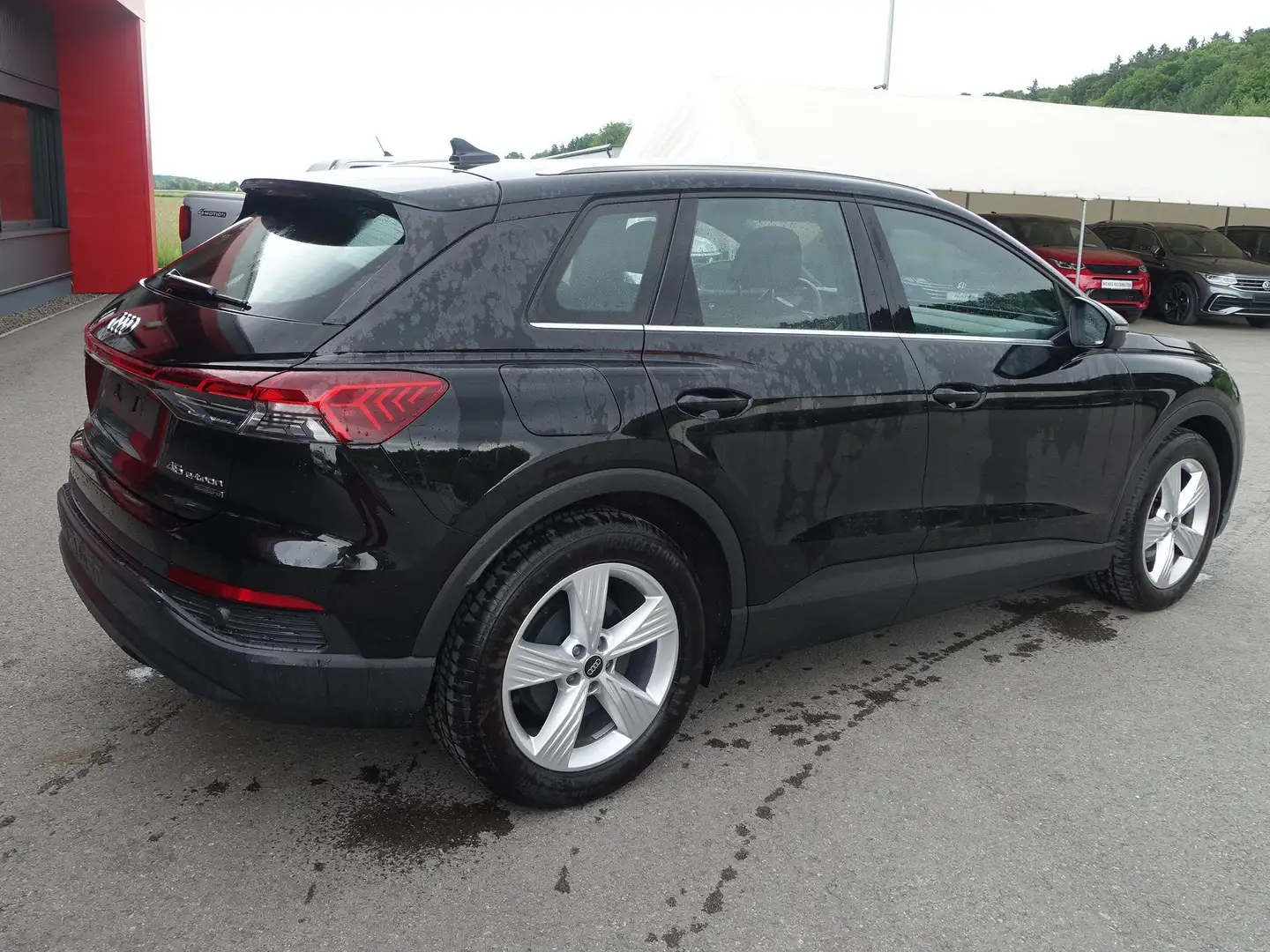 Audi Q4 e-tron 45 e-tron quattro "AHV" Schwarz - 2