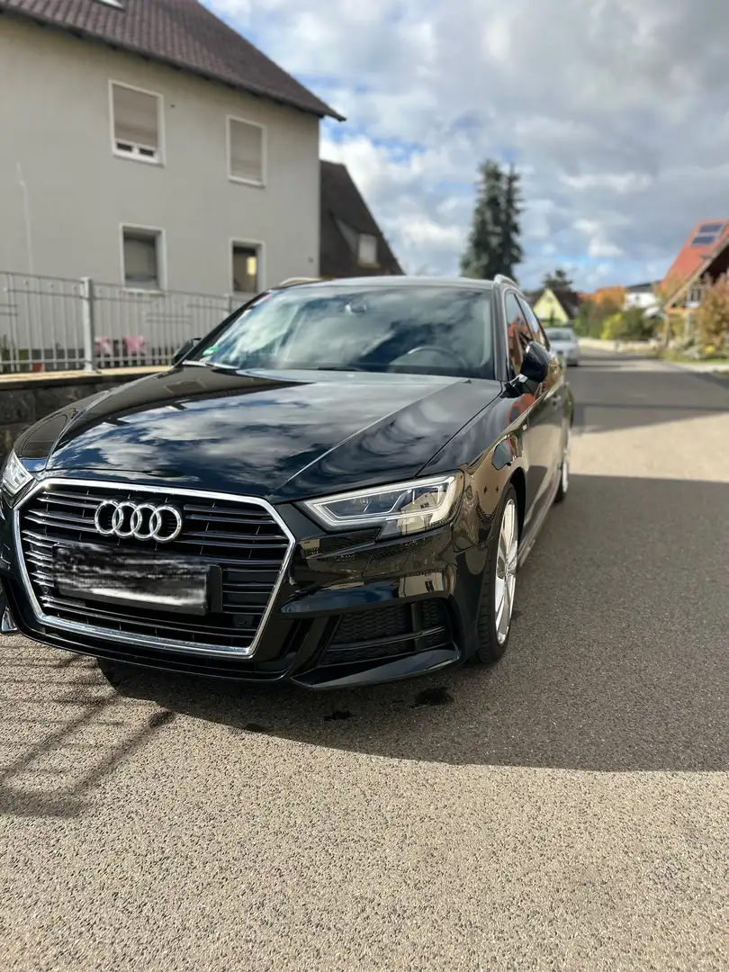 Audi A3 35 TFSI sport Schwarz - 1