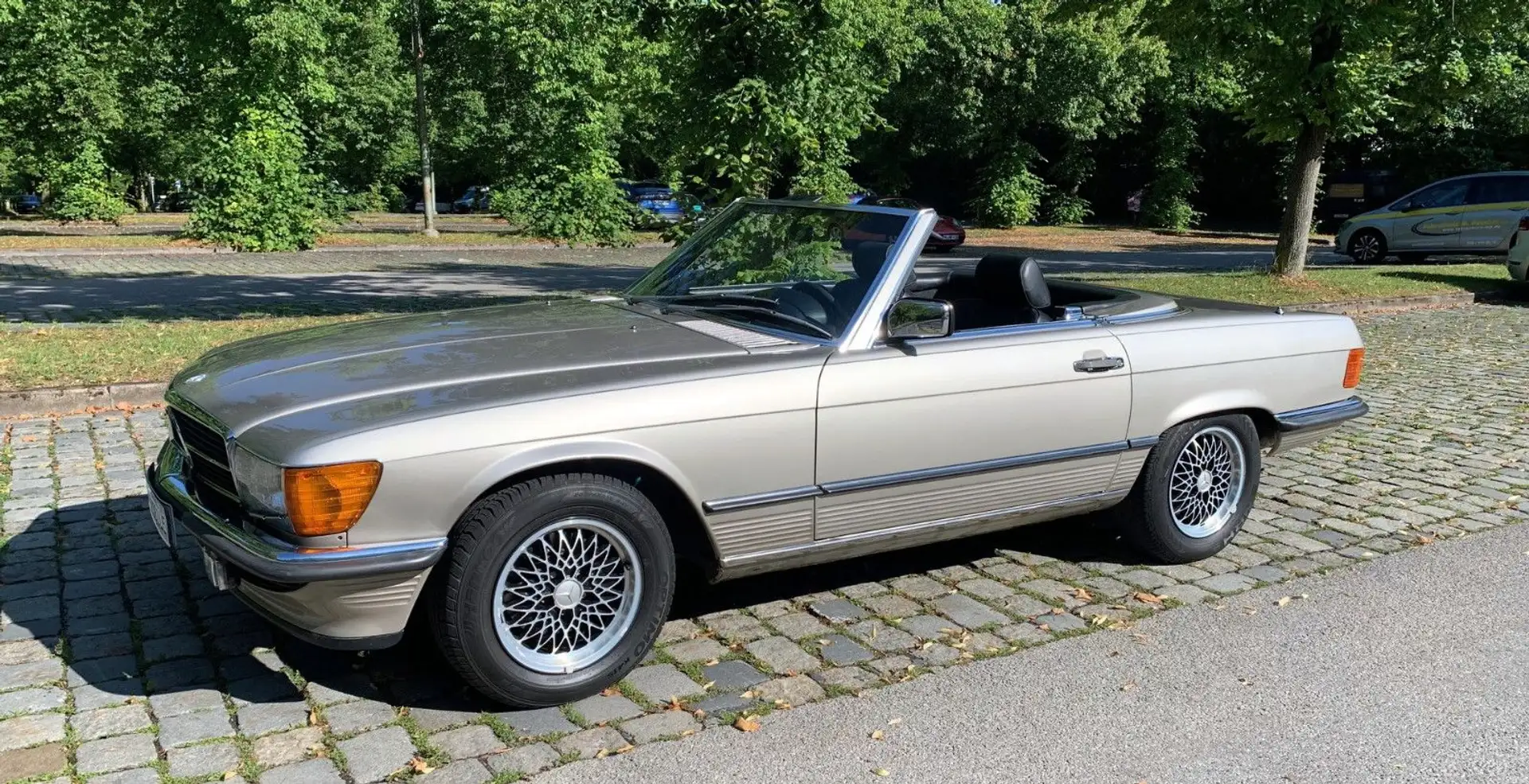 Mercedes-Benz SL 300 r107 Béžová - 1