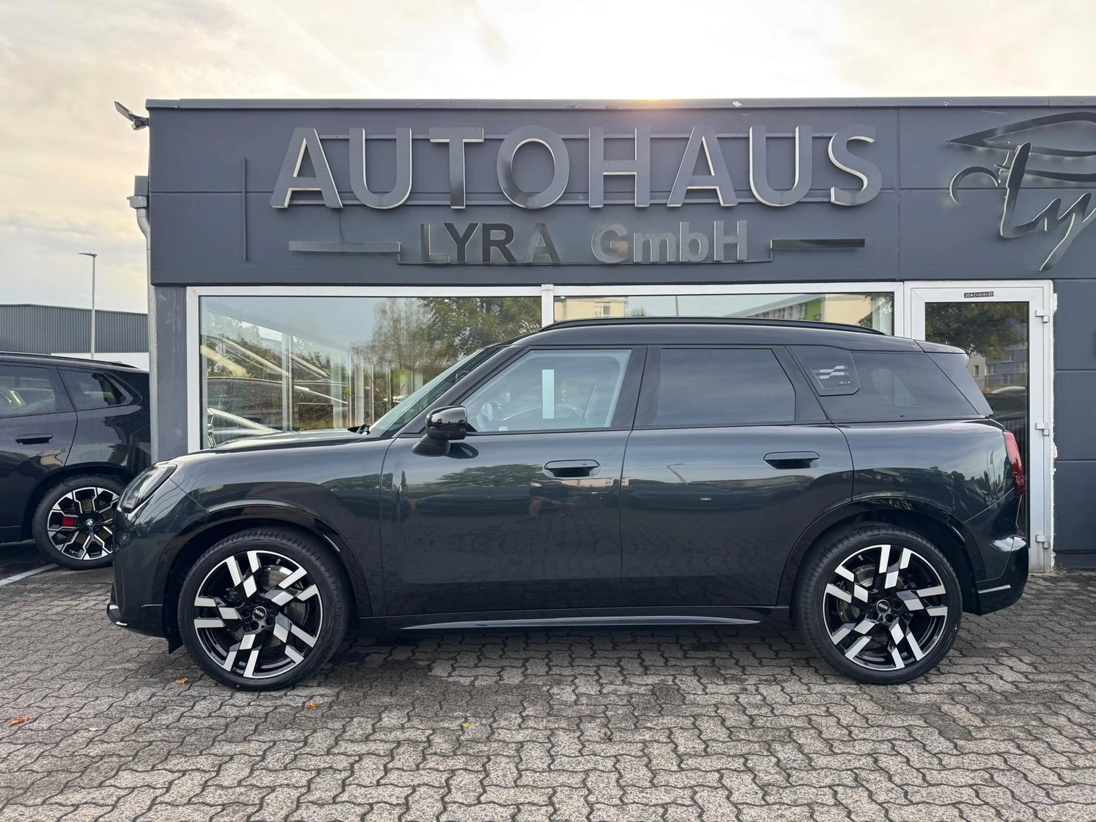 MINI Cooper S Countryman Countryman S ALL4 JCW*LED*PANO*H&K*360°KAM*HUD* — photo 4