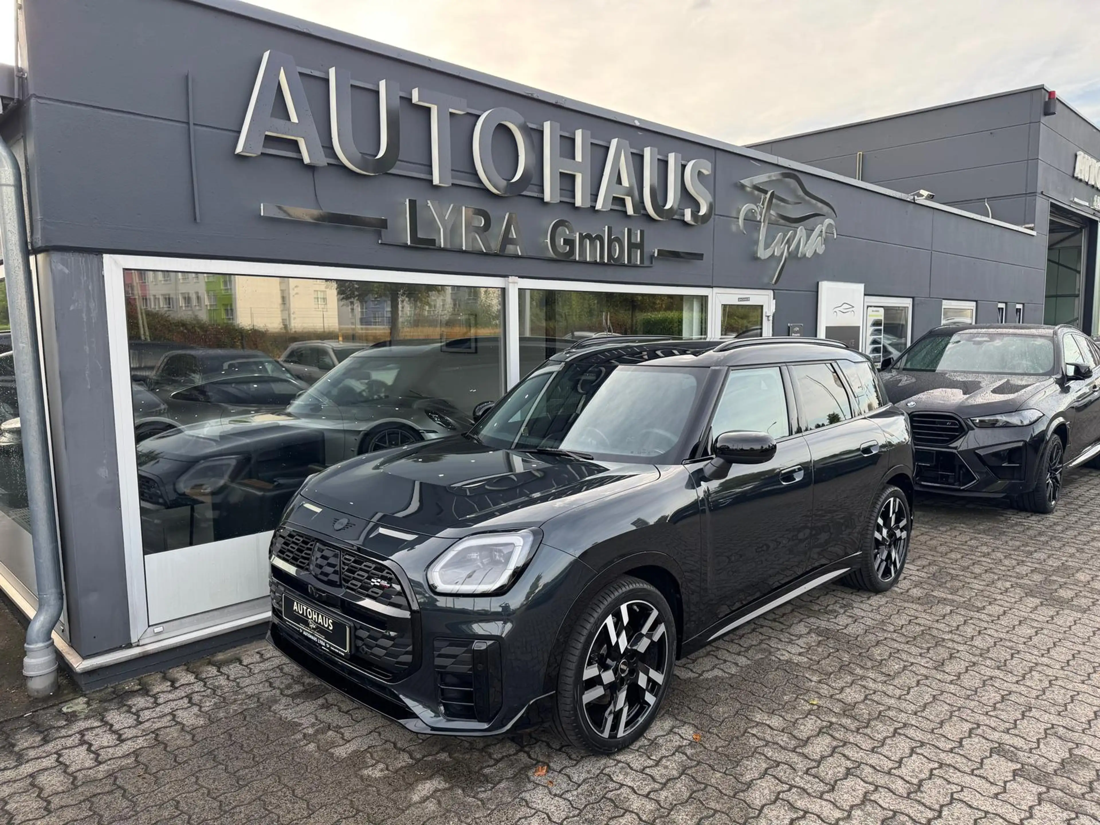 MINI Cooper S Countryman Countryman S ALL4 JCW*LED*PANO*H&K*360°KAM*HUD* — photo 3