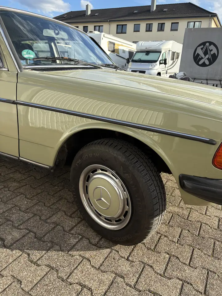 Mercedes-Benz E 200, foto 6