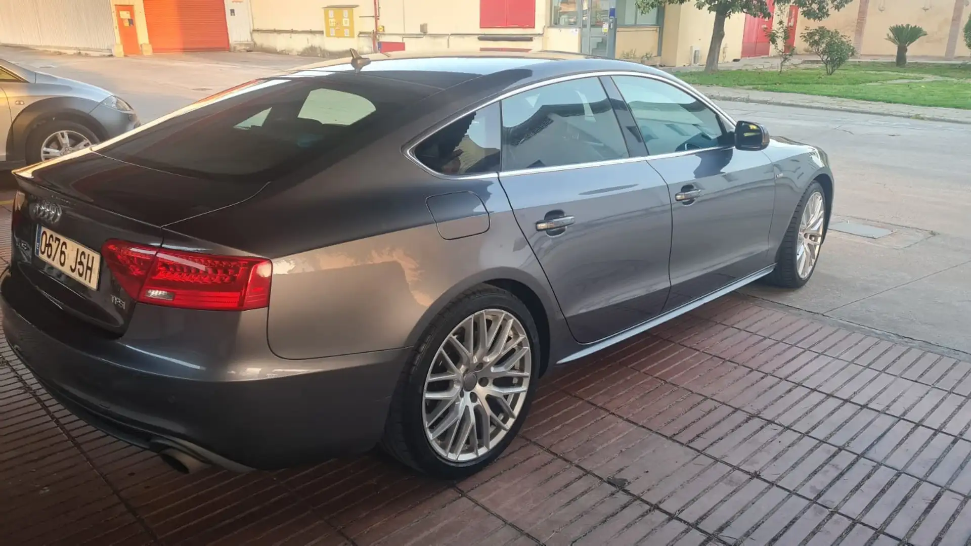 Audi A5 A5 Sportback 1.8 TFSI S-line Mult 177 CV Gris - 1
