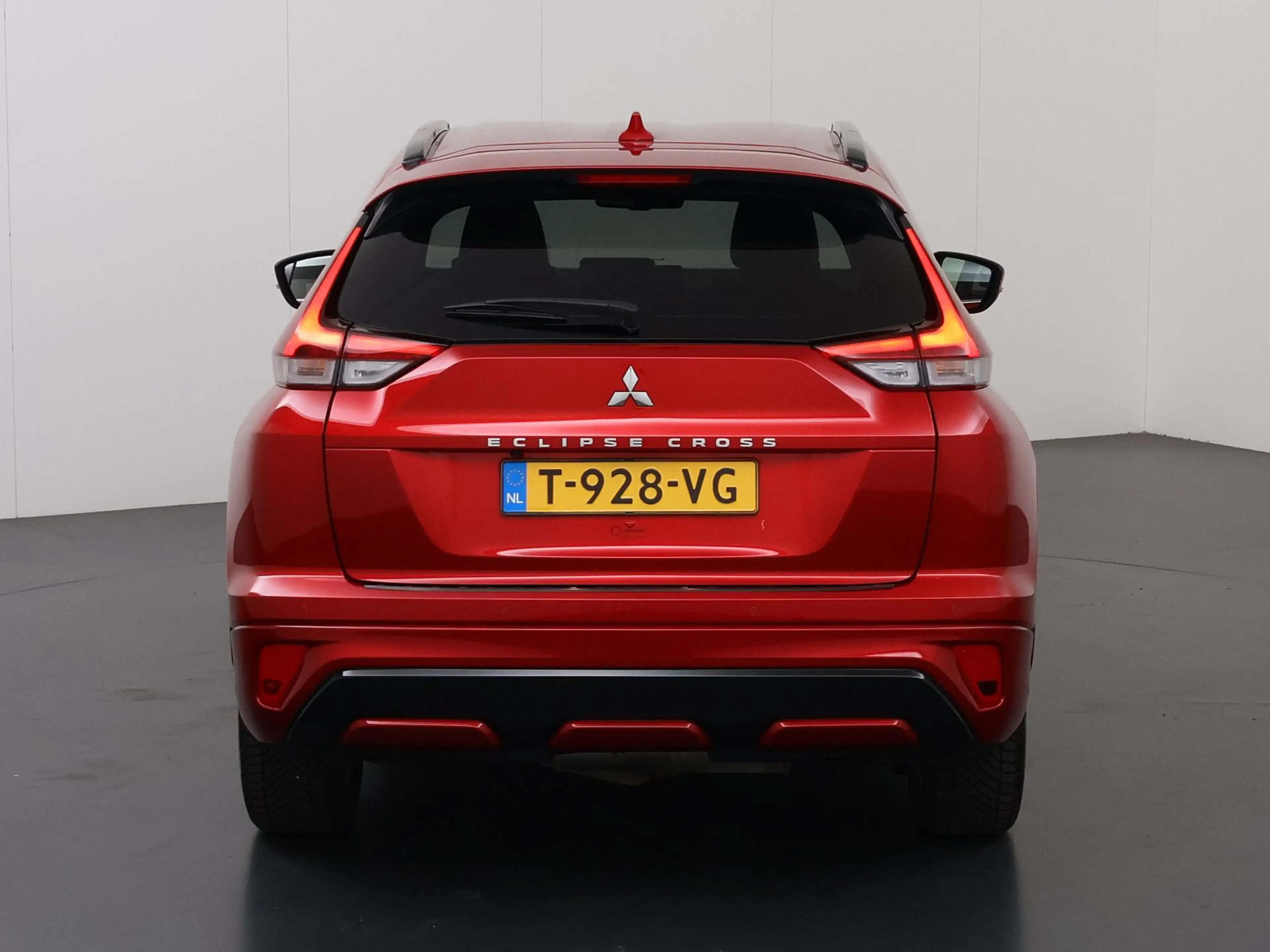 Mitsubishi Eclipse Cross 2.4 PHEV Instyle | Apple CarPlay/Android Auto | Pr — photo 4