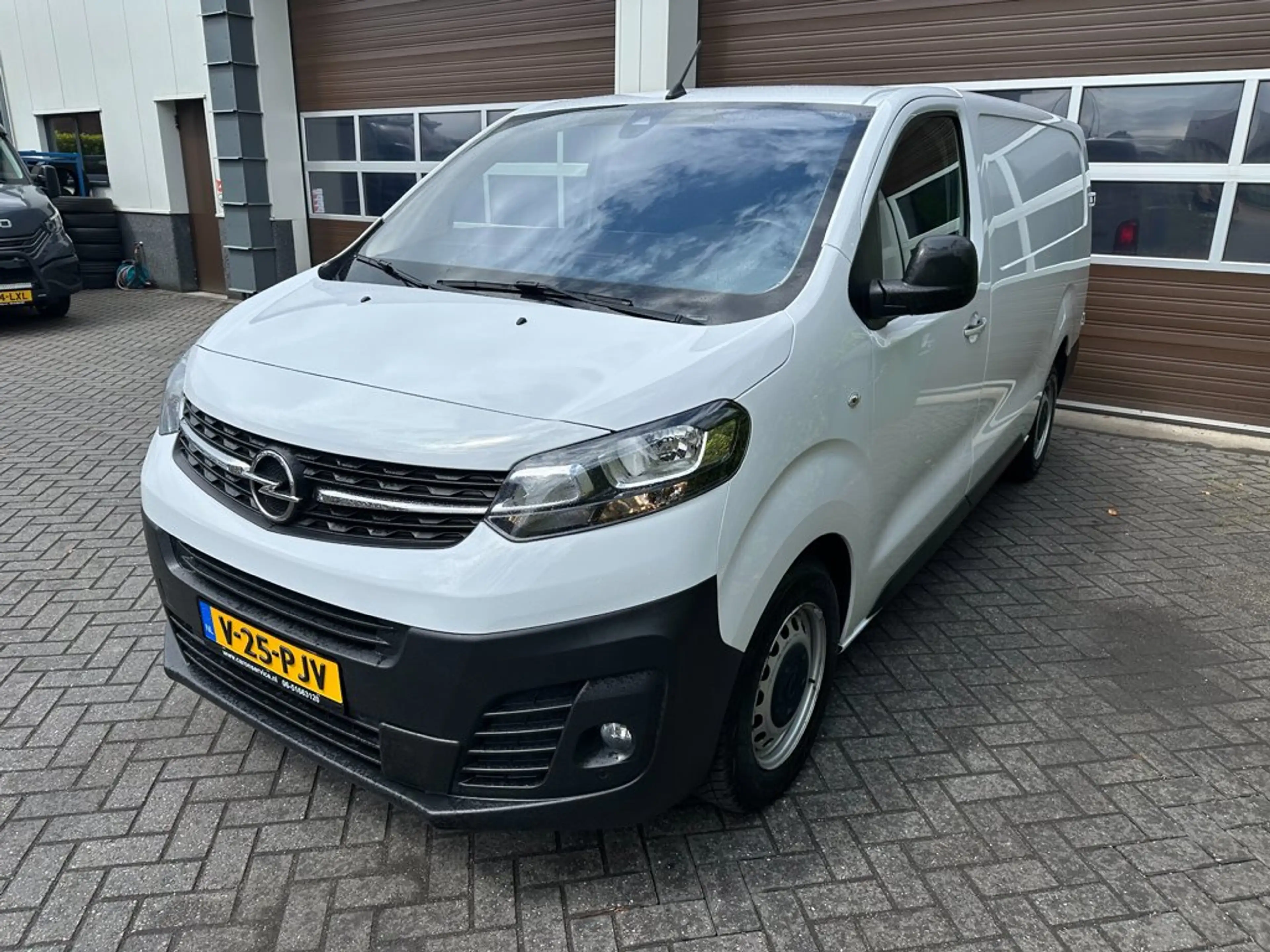 Opel Vivaro 2.0 BlueHDi 145 L3 Automaat Trekhaak Adptive Cruis — photo 2
