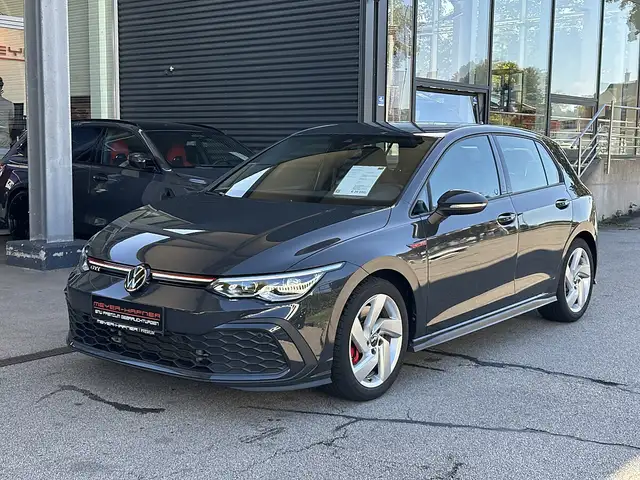 Volkswagen Golf GTI 2.0 TSI DSG