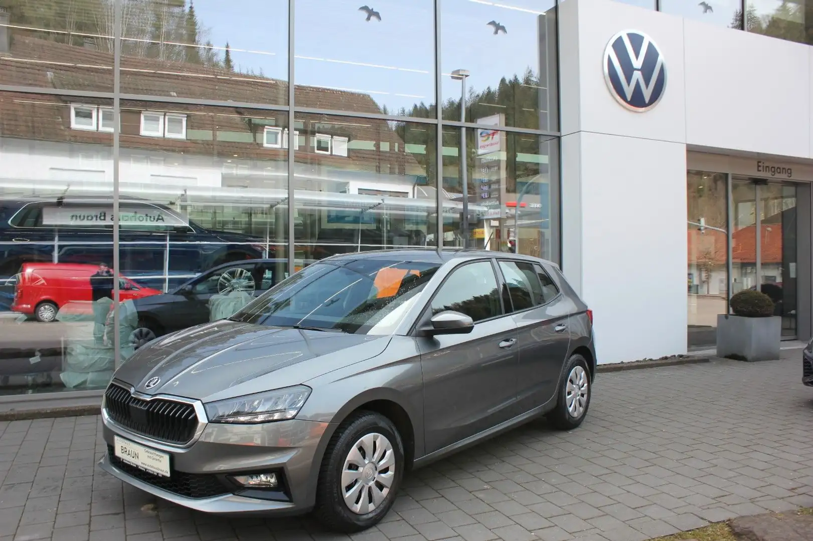 Skoda Fabia Selection 1.0 TSI LED,PDC,Klima,ACC Gris - 1