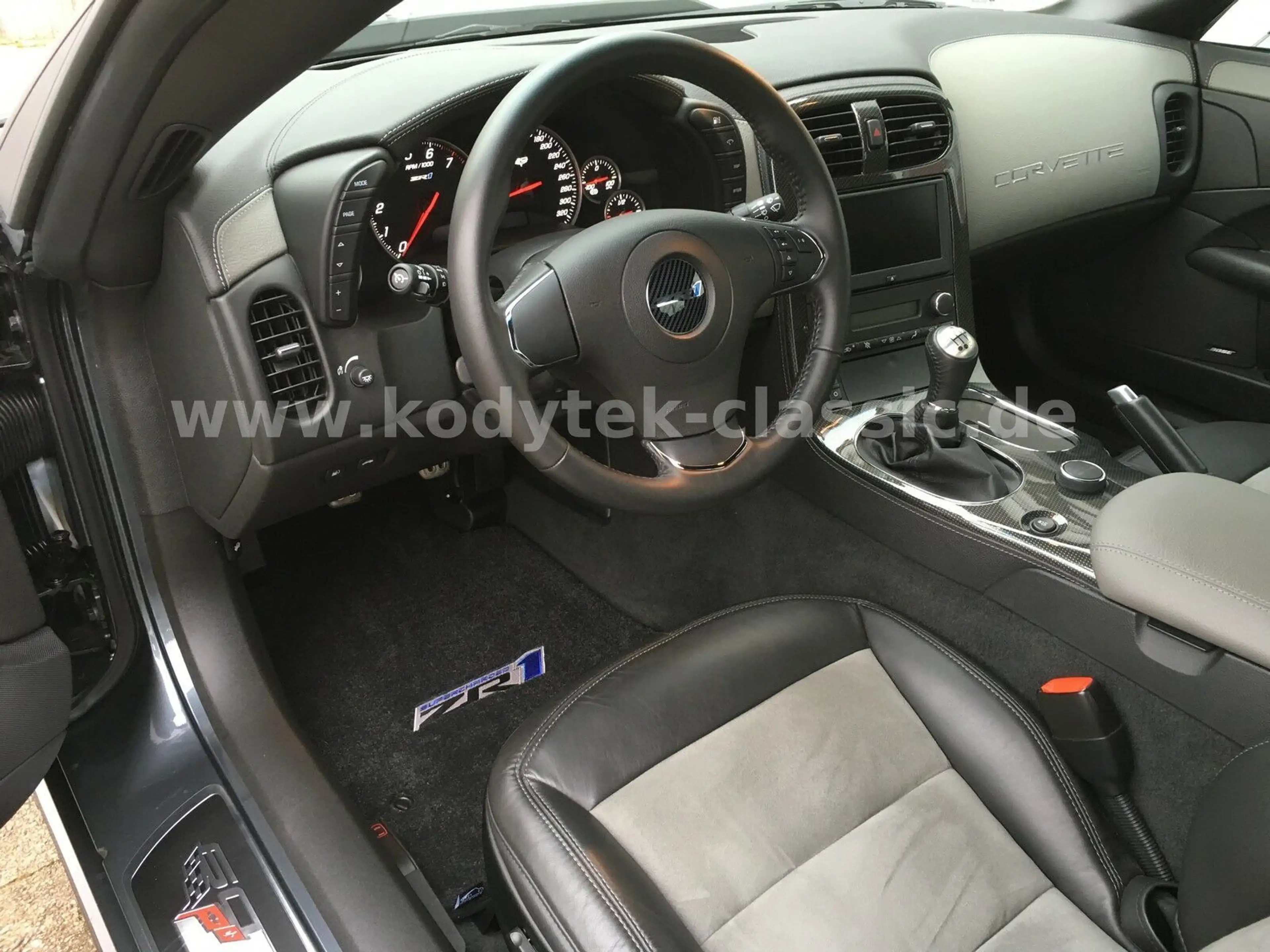 Corvette ZR1 High Performance Package, 647PS — photo 7