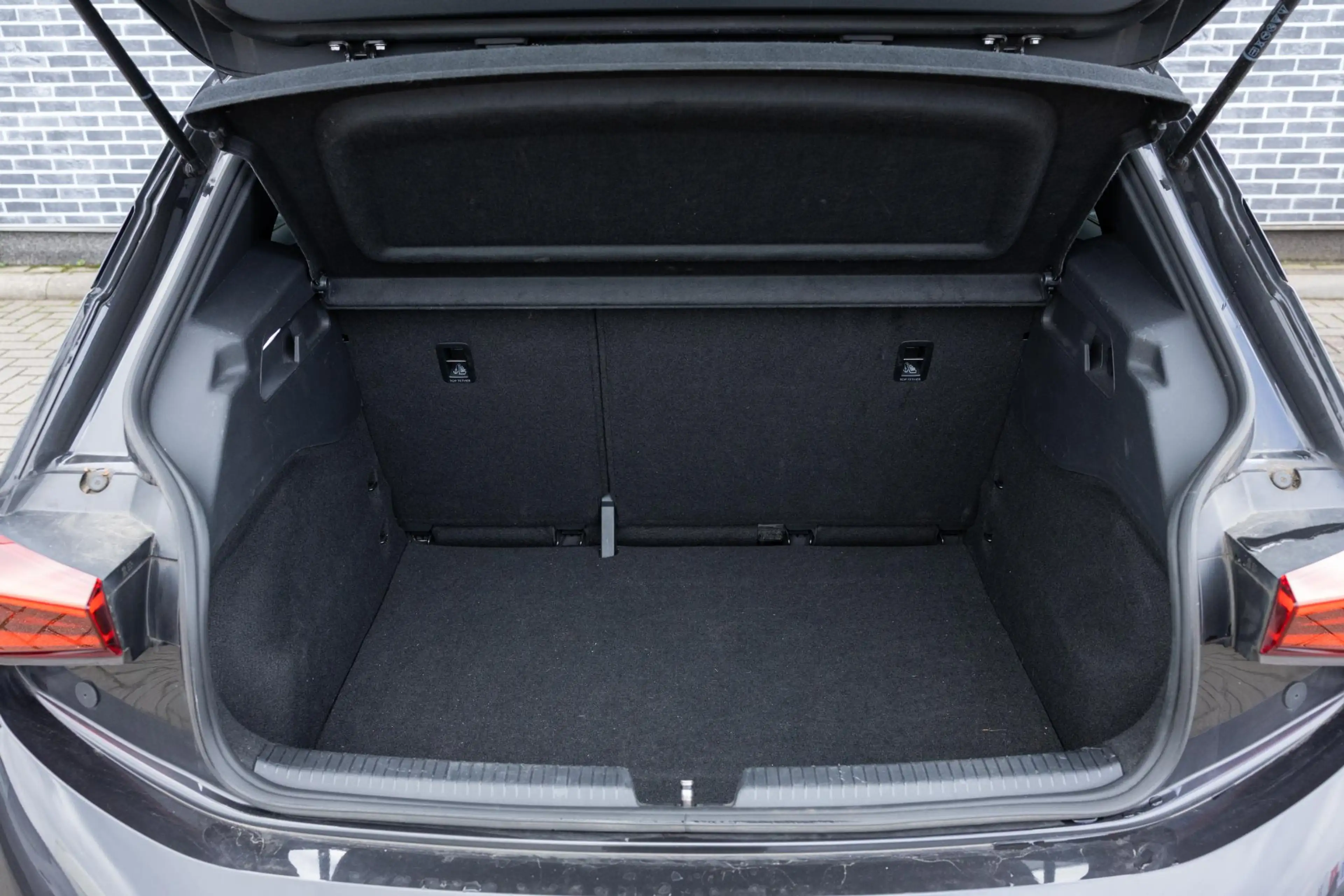 CUPRA Born Essential 62 kWh | Parkeersensoren | Climate Contr — photo 11