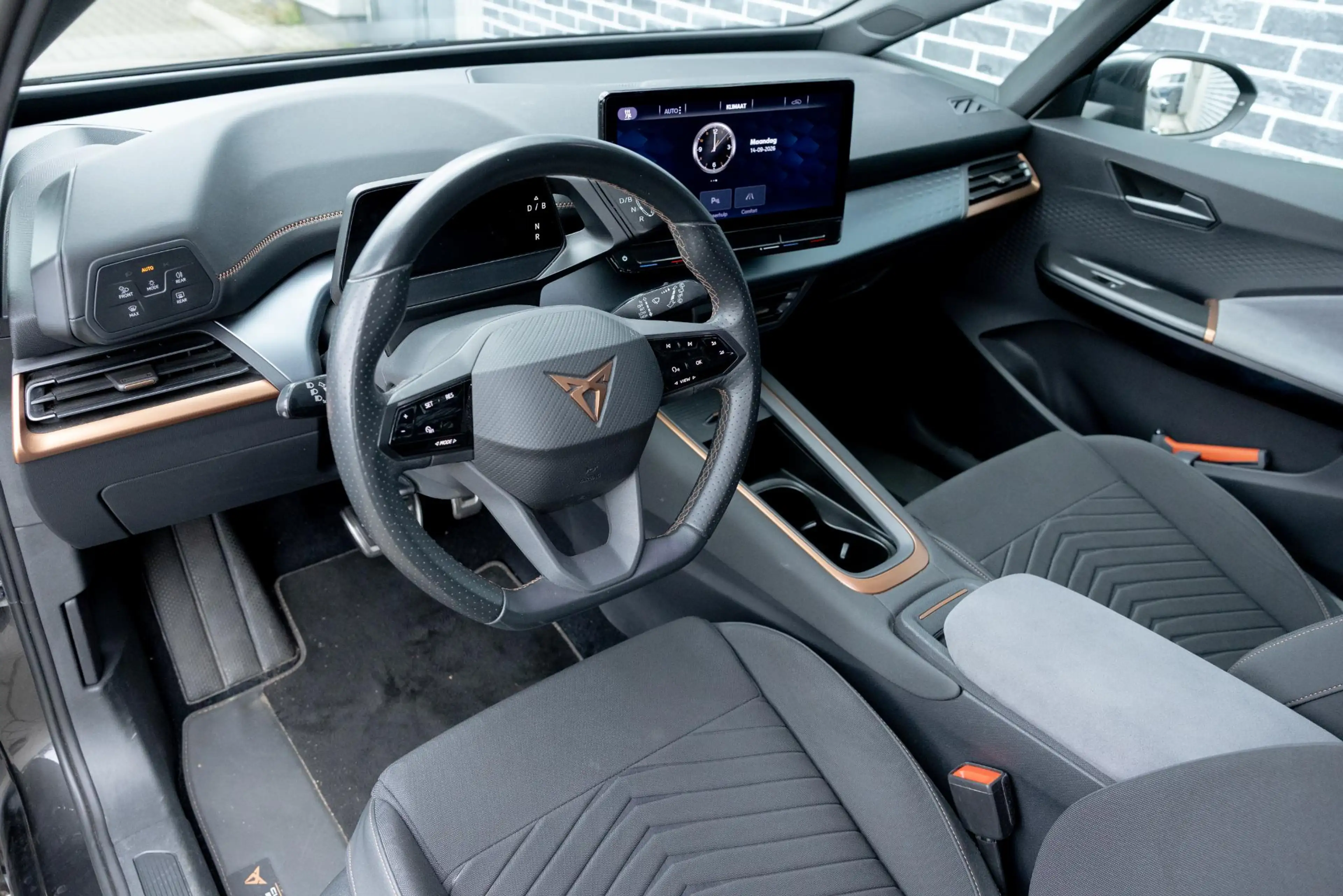 CUPRA Born Essential 62 kWh | Parkeersensoren | Climate Contr — photo 8