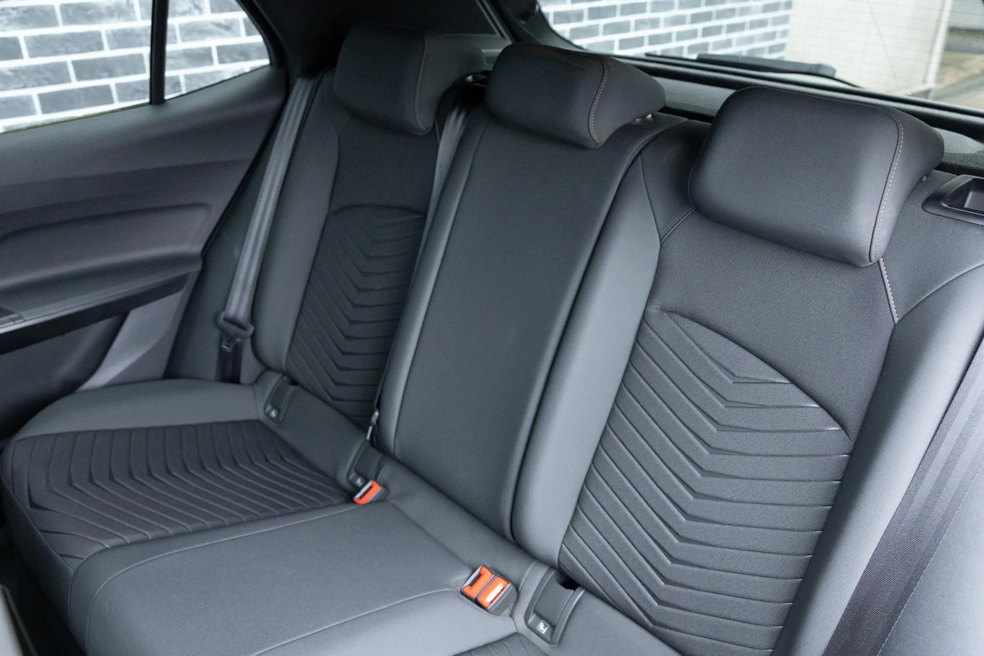 CUPRA Born Essential 62 kWh | Parkeersensoren | Climate Contr — photo 10