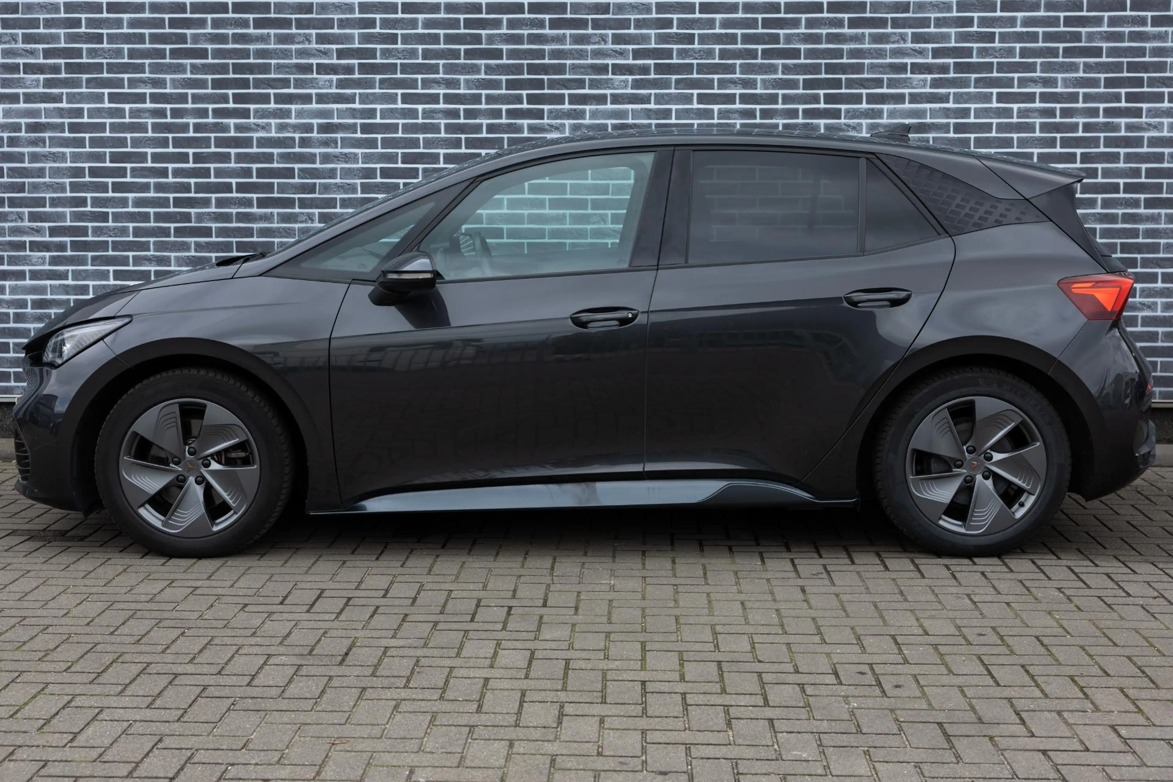 CUPRA Born Essential 62 kWh | Parkeersensoren | Climate Contr — photo 3