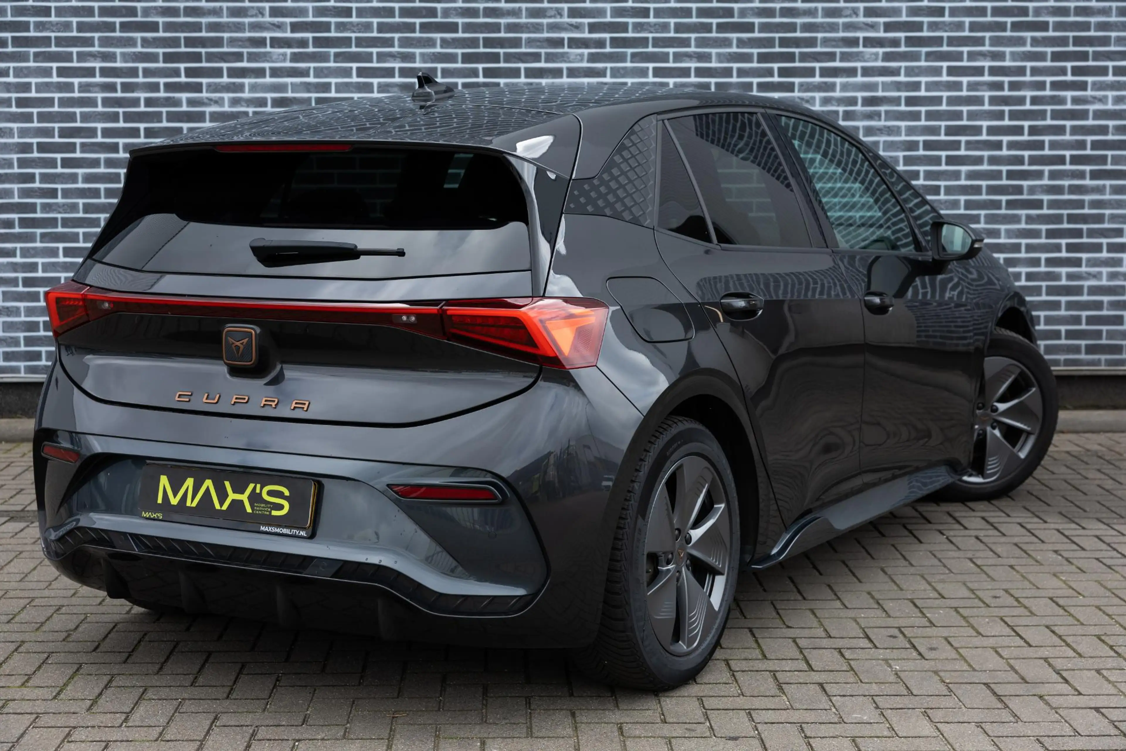CUPRA Born Essential 62 kWh | Parkeersensoren | Climate Contr — photo 5
