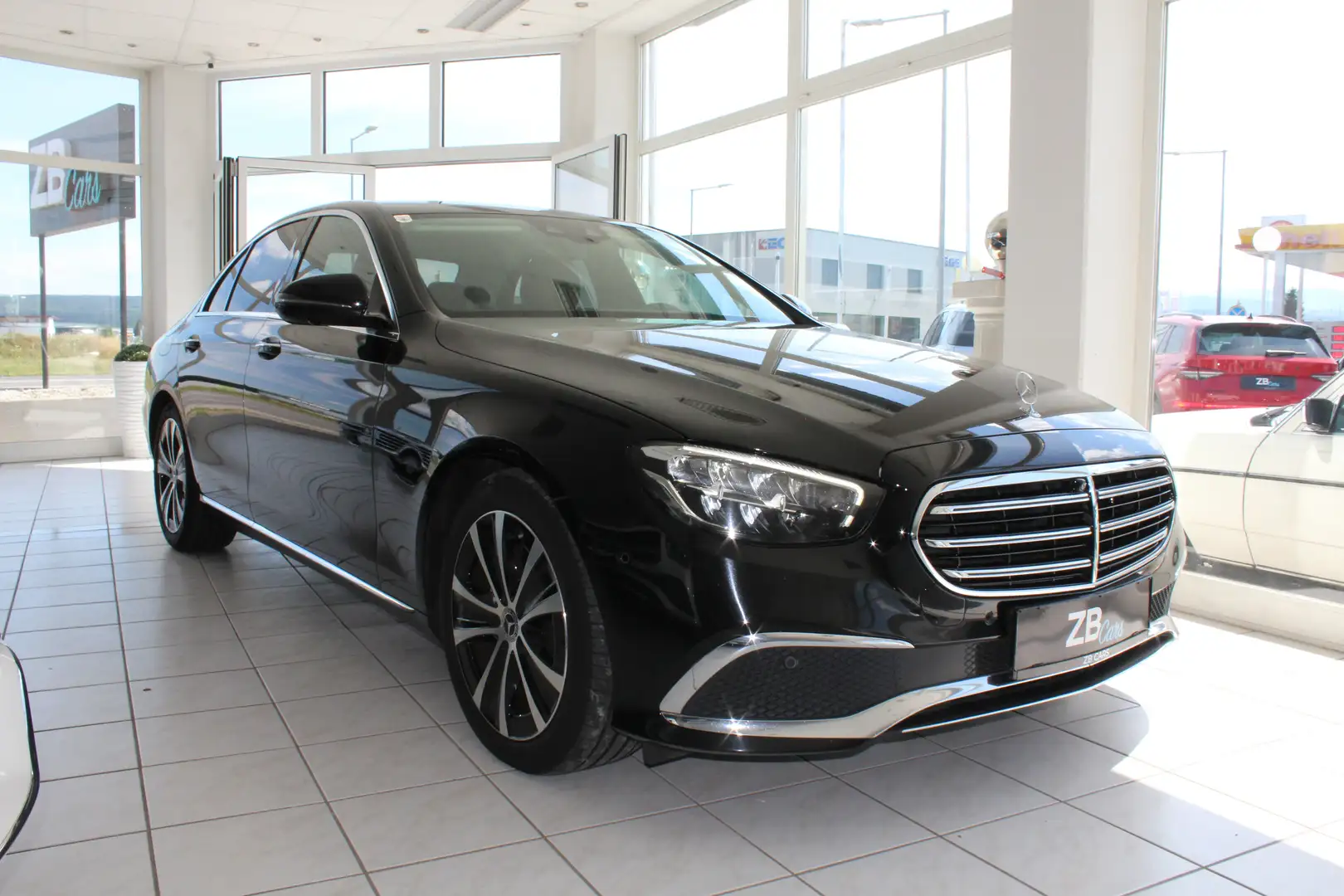 Mercedes-Benz E 300 E 300 d 4Matic Exclusive // Luft // Sitzkühlung Schwarz - 2