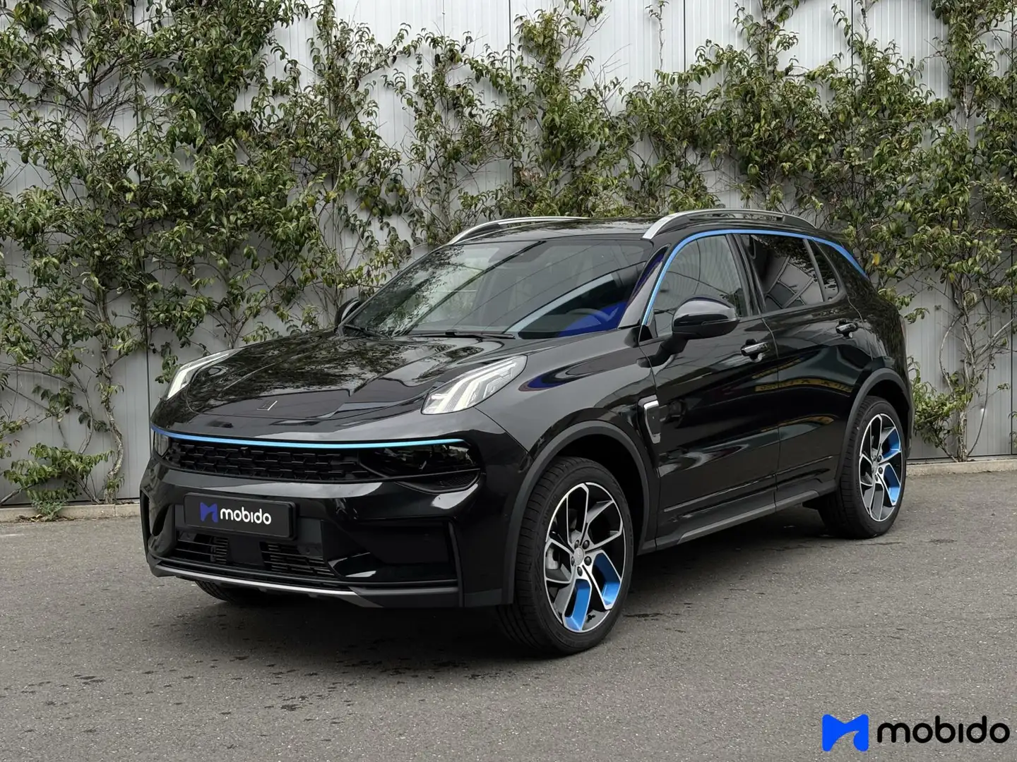 Lynk & Co 01 | Nieuwe auto | Panoramadak | Plug-In Hybride | Zwart - 1
