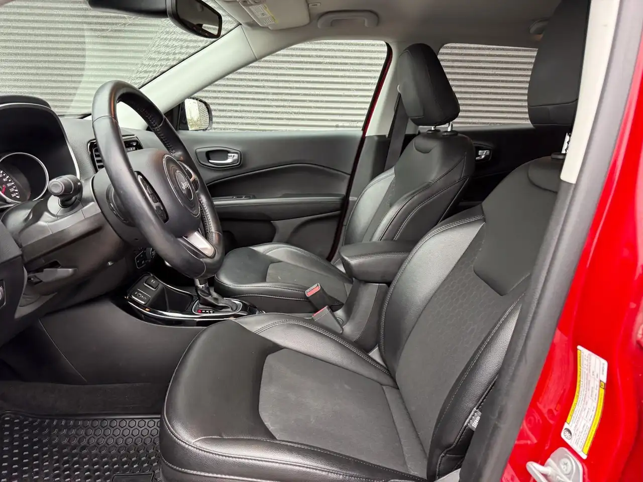 Jeep Compass снимка Jeep Compass