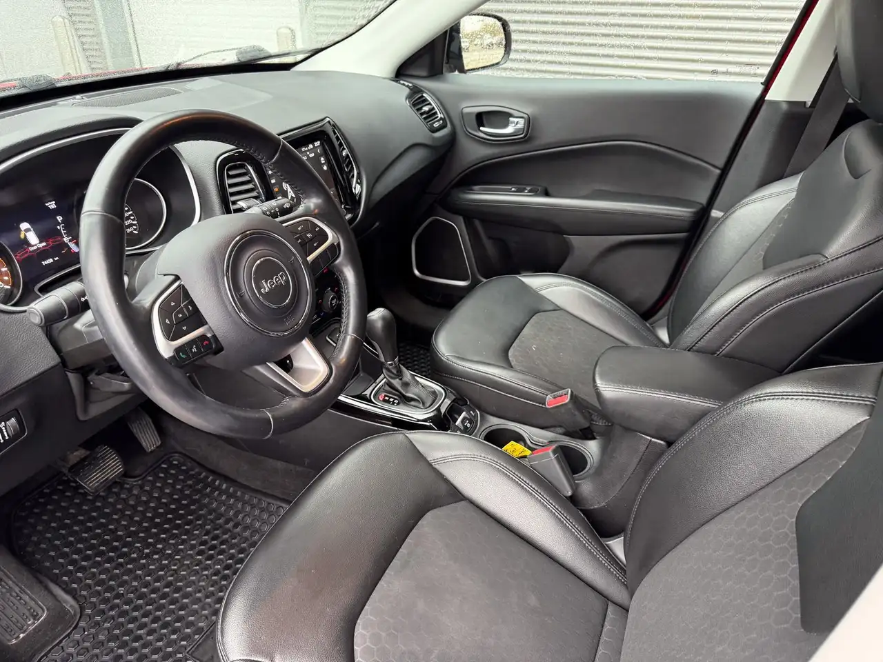 Jeep Compass снимка Jeep Compass