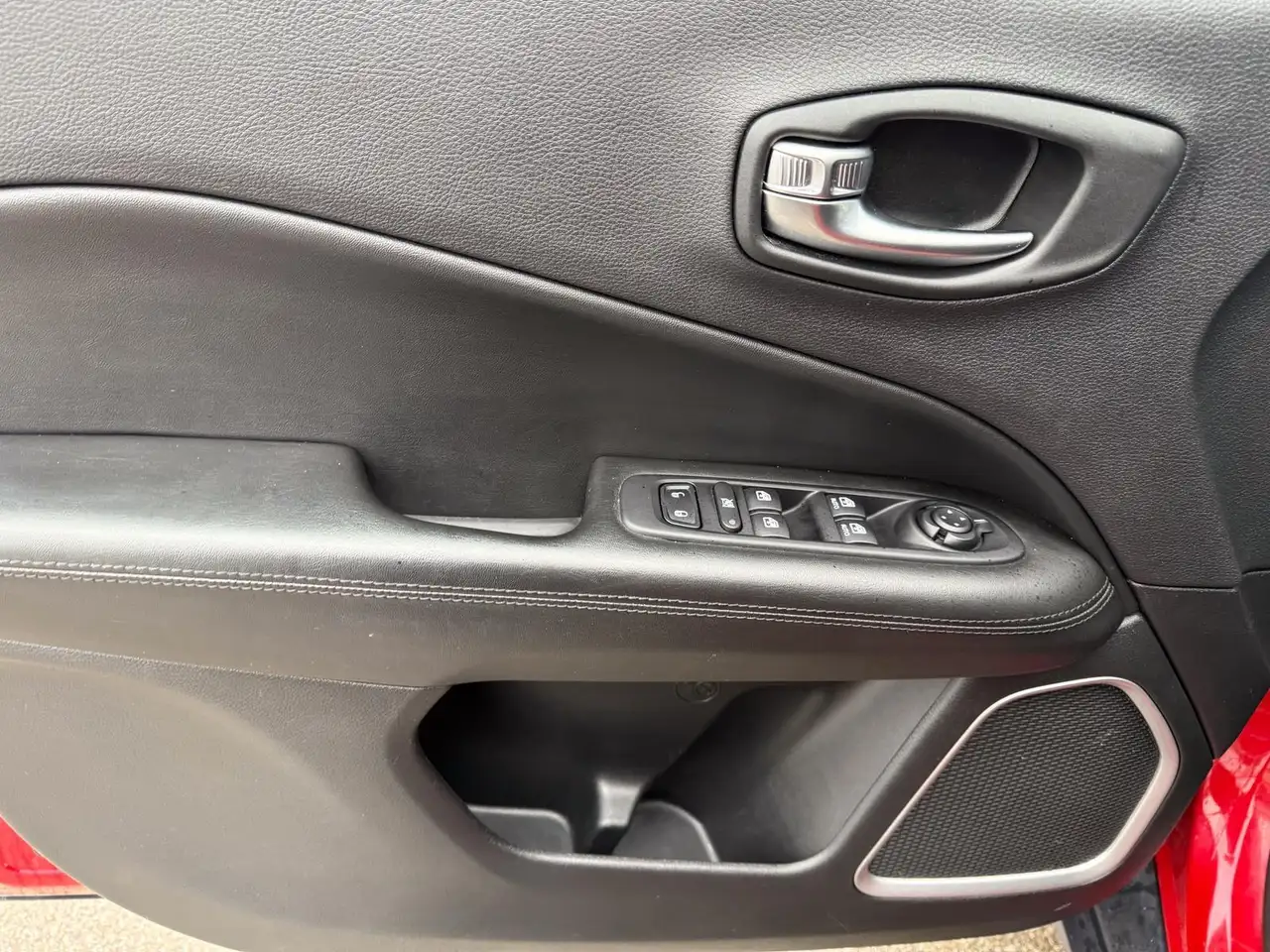 Jeep Compass снимка Jeep Compass