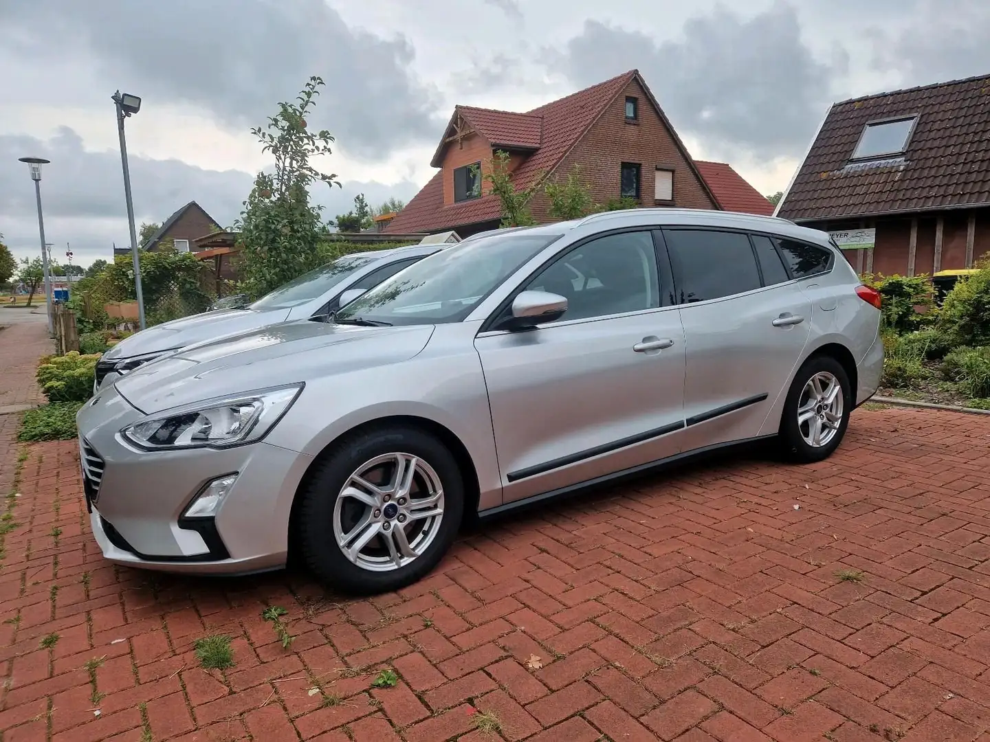 Ford Focus 1.5 EcoBlue Cool&Connect S/S (E 6d-T) Silver - 2