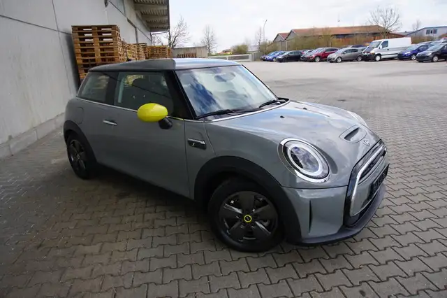 MINI Cooper SE Mini Cooper SE Navi LED ACC 1.Hd mtl. 149.-