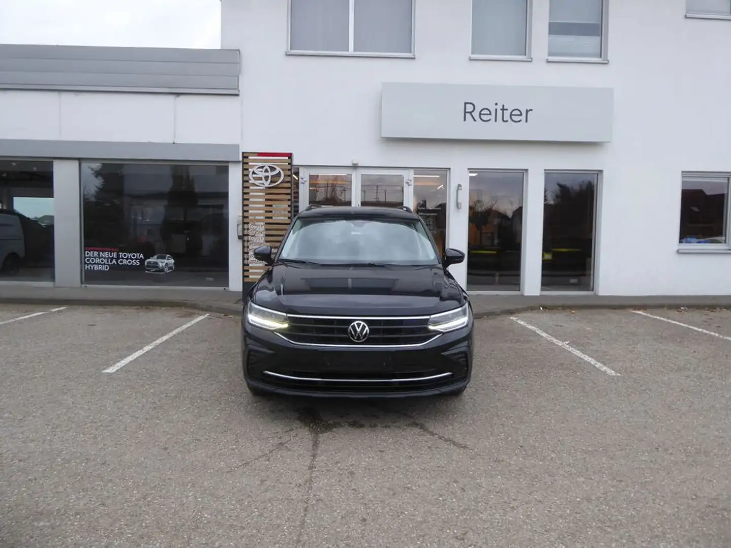 Volkswagen Tiguan 2,0 TDI DSG *LED*ACC*SHZ* Schwarz - 1