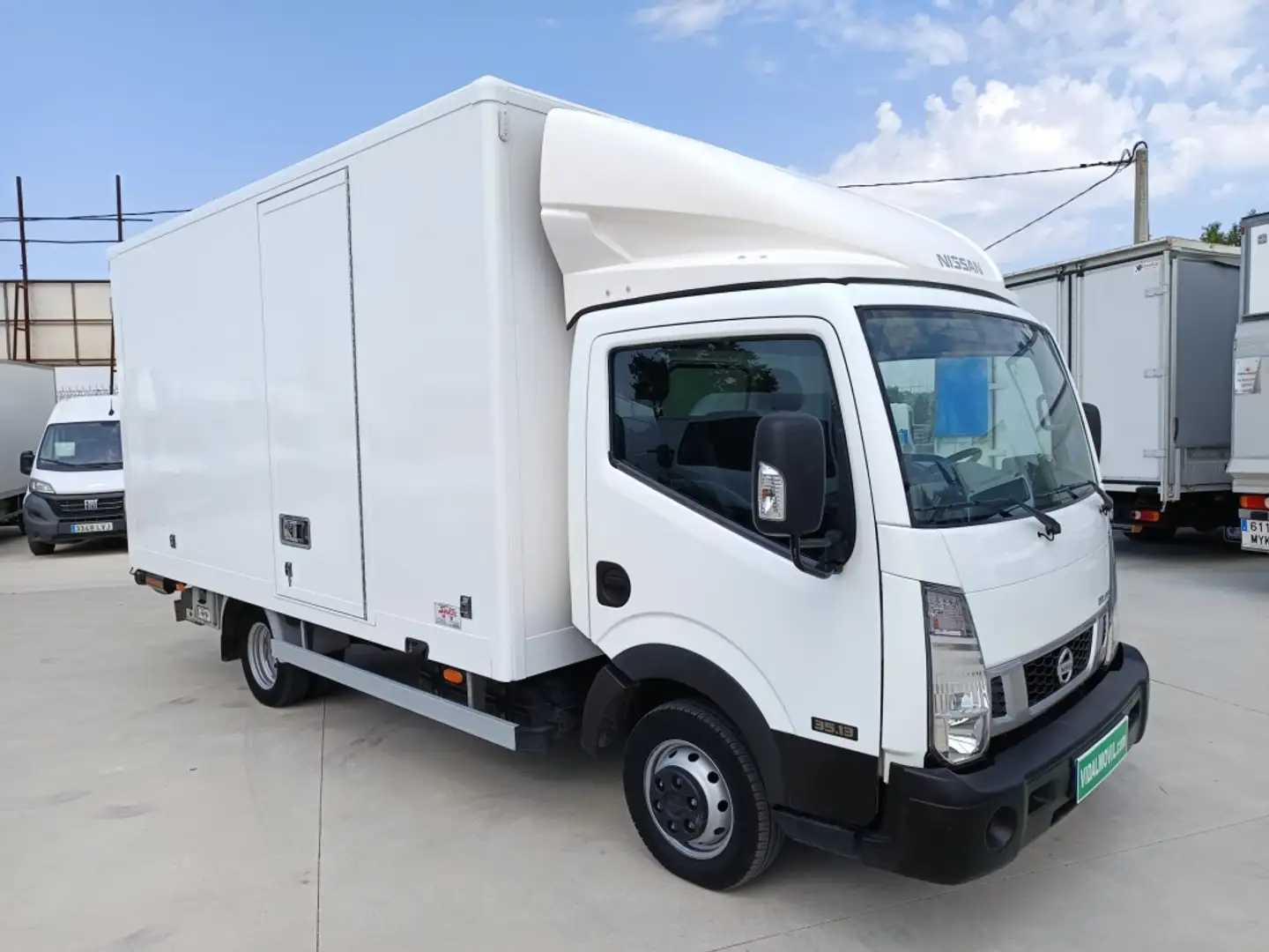 Nissan NT400 Cabina Abatible 35.13/3 Comfort Weiß - 2