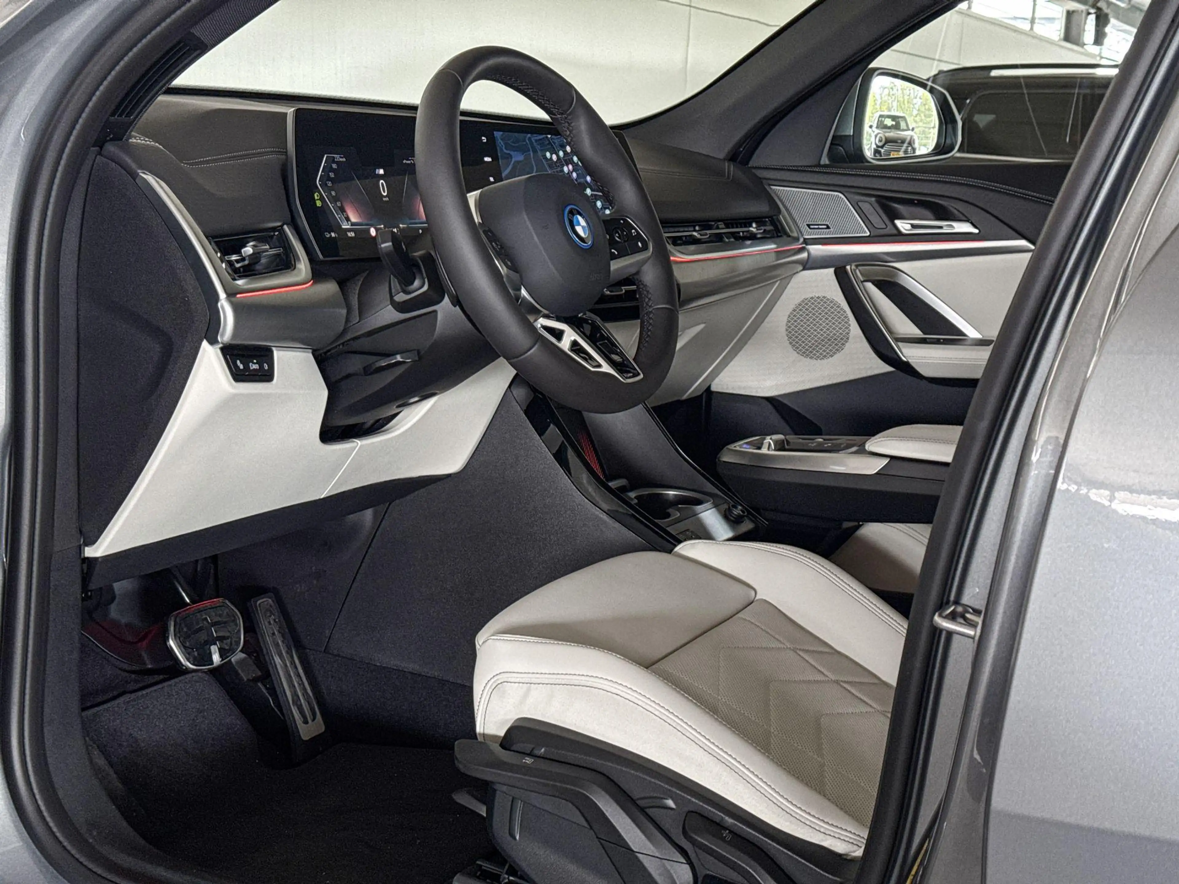 BMW iX2 xDrive30 67 kWh M Sport Edition | M Sportpakket | — photo 9