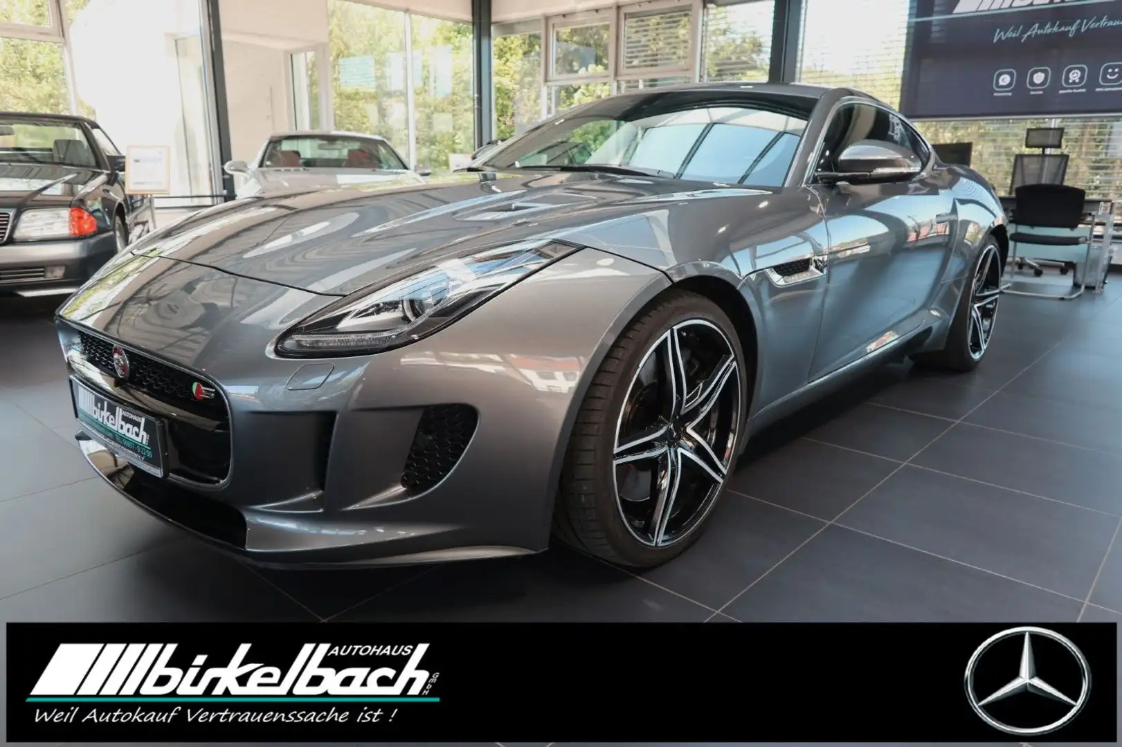 Jaguar F-Type Coupe AWD Sound Sportabgas 20" Szürke - 1