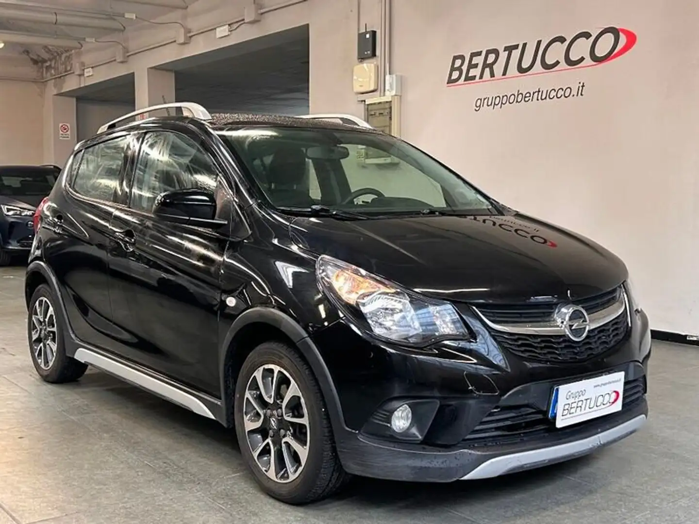 Opel Karl Rocks 1.0 73 CV GPL Чёрный - 1
