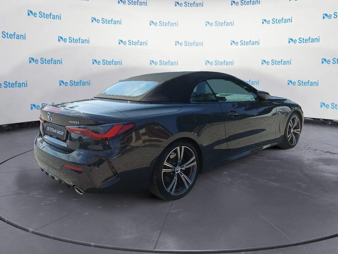 BMW 420 Serie 4 420i Cabrio Msport auto Stříbrná - 2