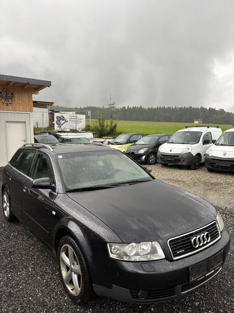 Audi A4 Avant 1,9 TDI quattro*ZR NEU*SERVICE NEU*8-FACH* Schwarz - 1