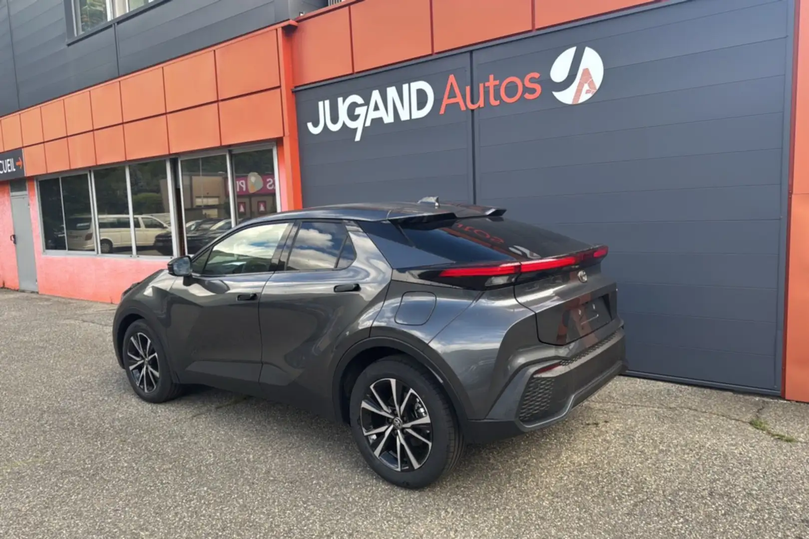 Toyota C-HR 1.8 HYBRID 140 DESIGN PLUS Gris - 2