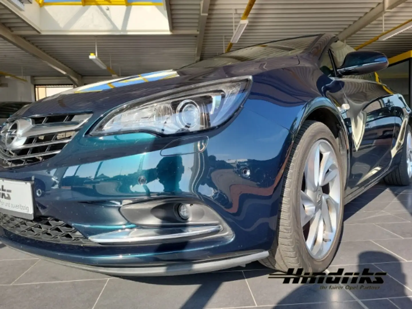 Opel Cascada Innovation ecoFlex 2.0 CDTI El. Verdeck Navi Bi-Xe Zöld - 1