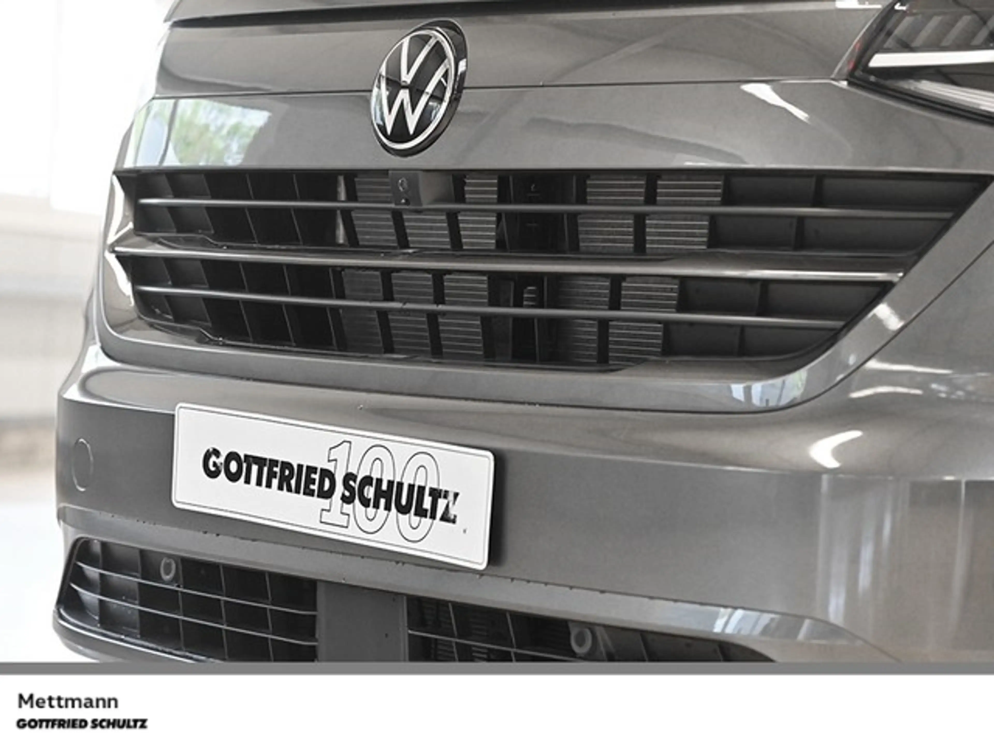 Volkswagen T7 Caravelle Life 2 0 l DSG LED AHK ACC PANO KEYLESS — photo 6