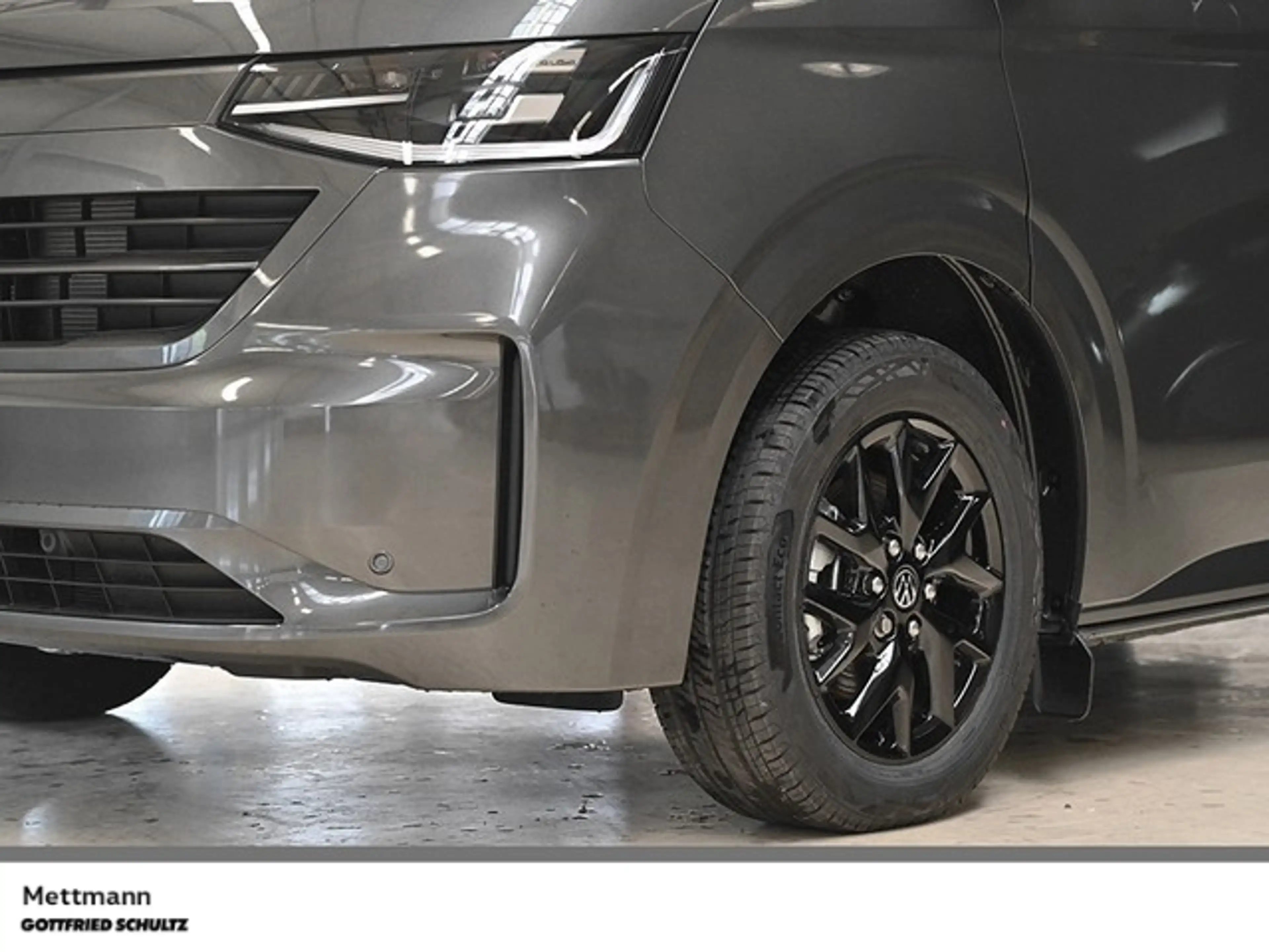 Volkswagen T7 Caravelle Life 2 0 l DSG LED AHK ACC PANO KEYLESS — photo 5