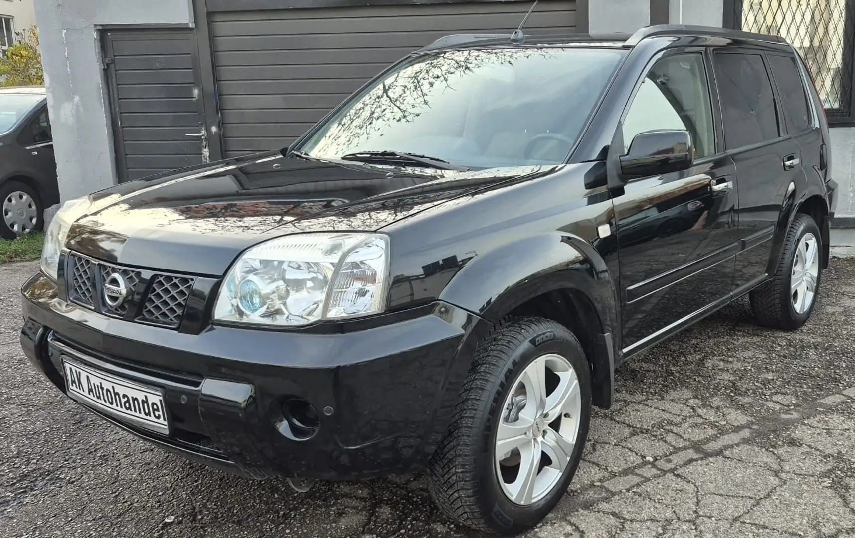 Nissan X-Trail Comfort Klima Schwarz - 1
