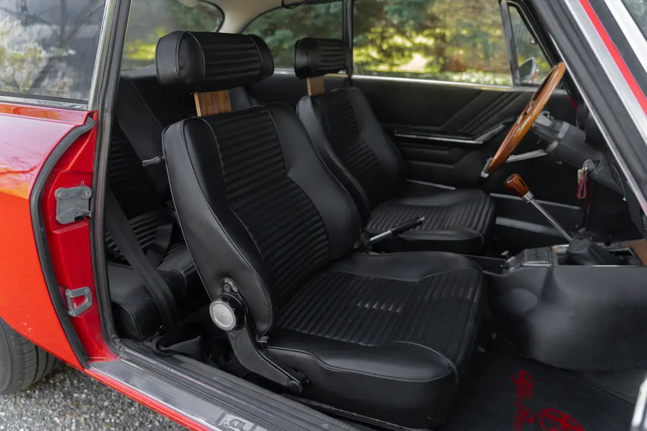 Alfa Romeo 2000 GTV, foto 12