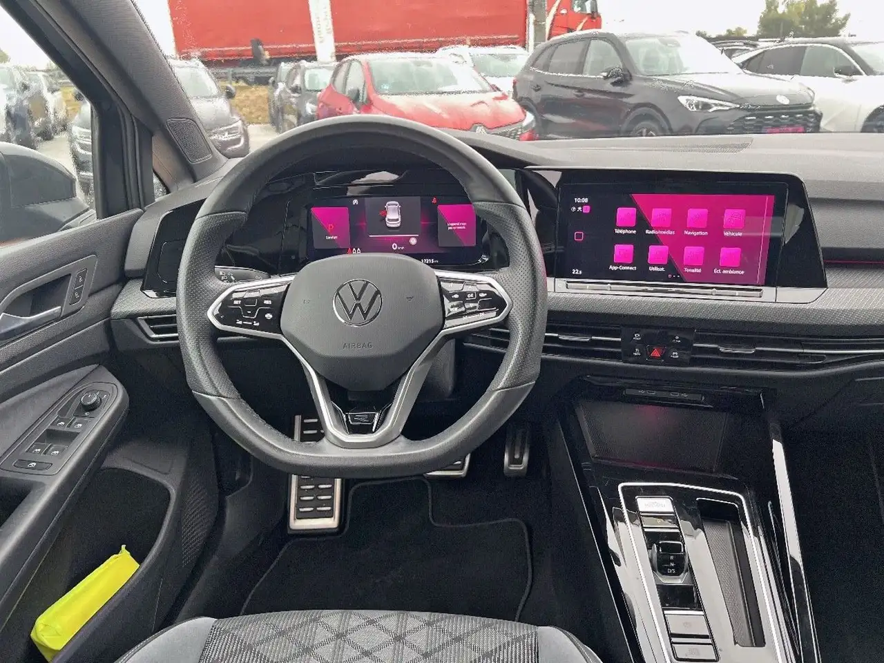 Volkswagen Golf Standard Model — photo 19
